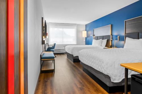 tru by hilton valparaiso in