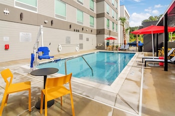 home2 suites by hilton crestview i 10