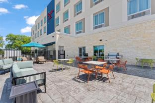 hampton inn wharton tx