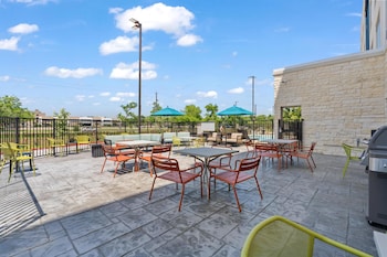 hampton inn wharton tx