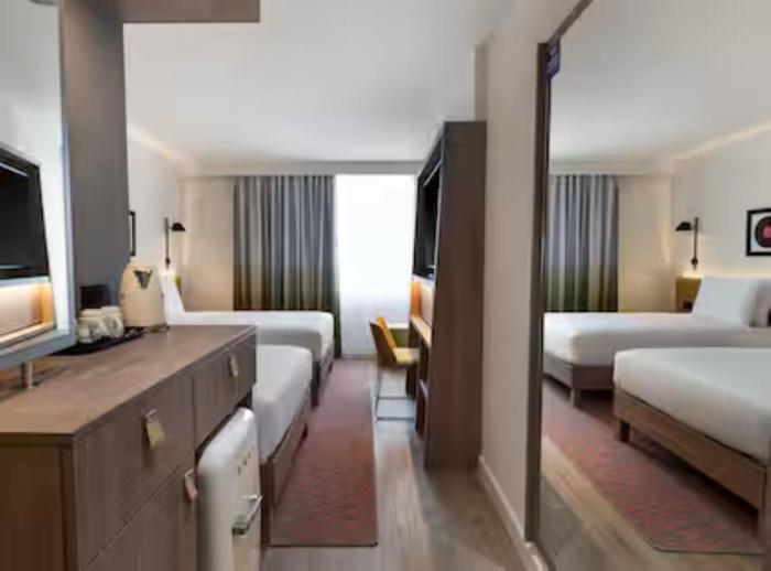 hampton by hilton wroclaw airport