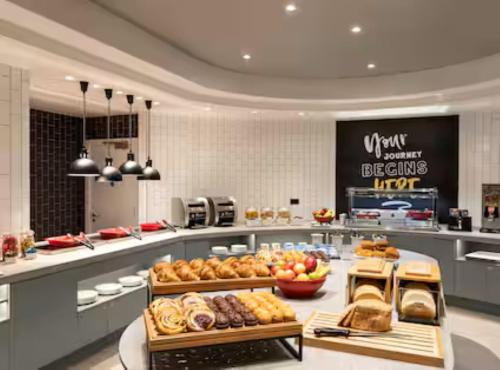 hampton by hilton wroclaw airport