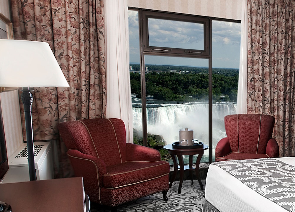 the brock niagara falls fallsview tapestry by hilton