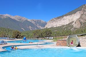 nathrop