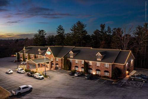 mountain inn and suites