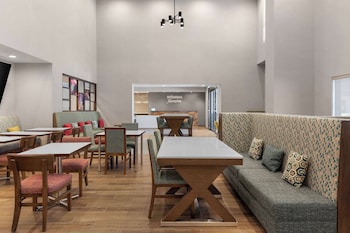 Hampton Inn & Suites Orangeville, On,,3 star