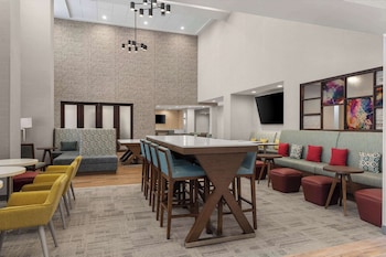 Hampton Inn & Suites Orangeville, On,,3 star