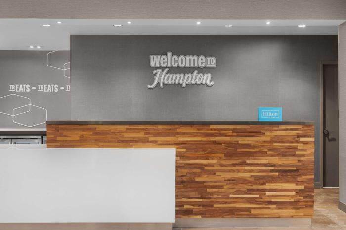 hampton inn and suites orangeville on