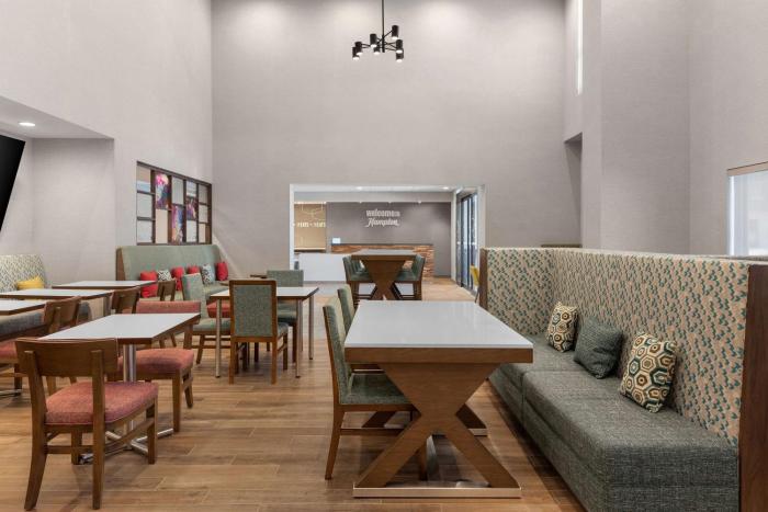 hampton inn and suites orangeville on