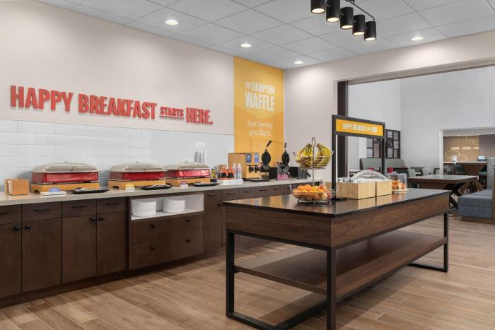hampton inn and suites orangeville on