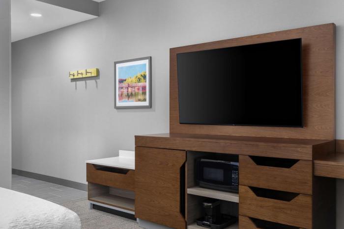 hampton inn and suites orangeville on