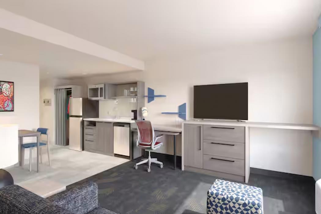 home2 suites by hilton vaughan toronto on