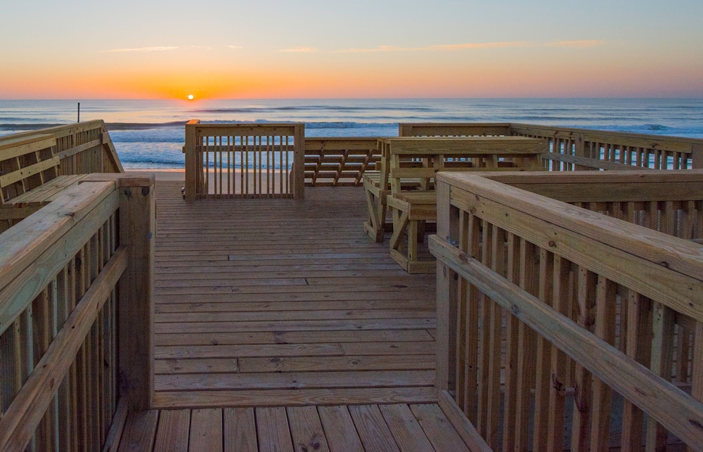 holiday inn express nags head oceanfront by ihg