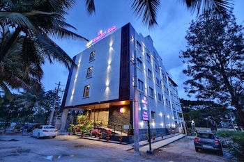 click hotel vista kempegowda airport