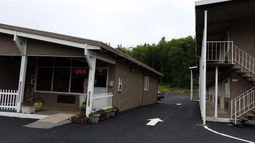 oceans inn and suites