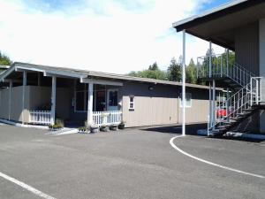 oceans inn and suites