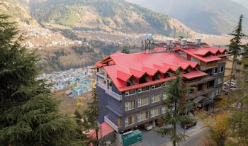 the whitestone inn and suites manali