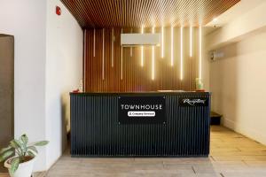 super townhouse prayagraj near railway station formerly santosh palace