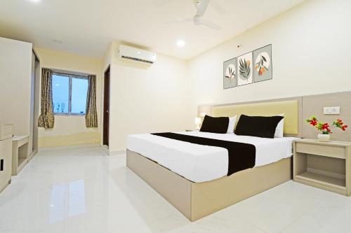 super collection o sanath nagar near railway station