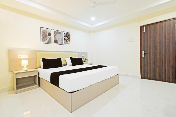 super collection o sanath nagar near railway station