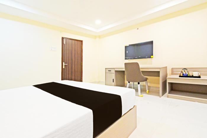 super collection o sanath nagar near railway station