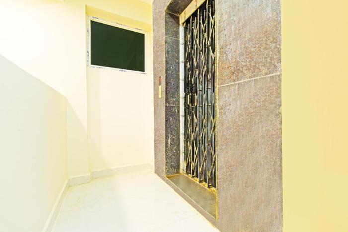 super collection o sanath nagar near railway station