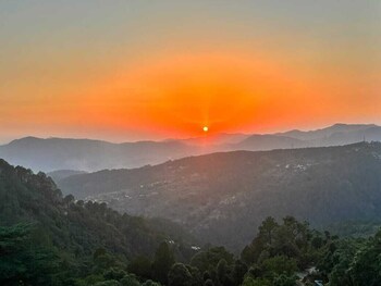 sunset view point homestay