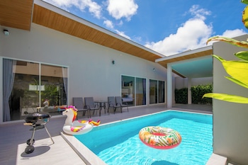 sasi pool villa phuket