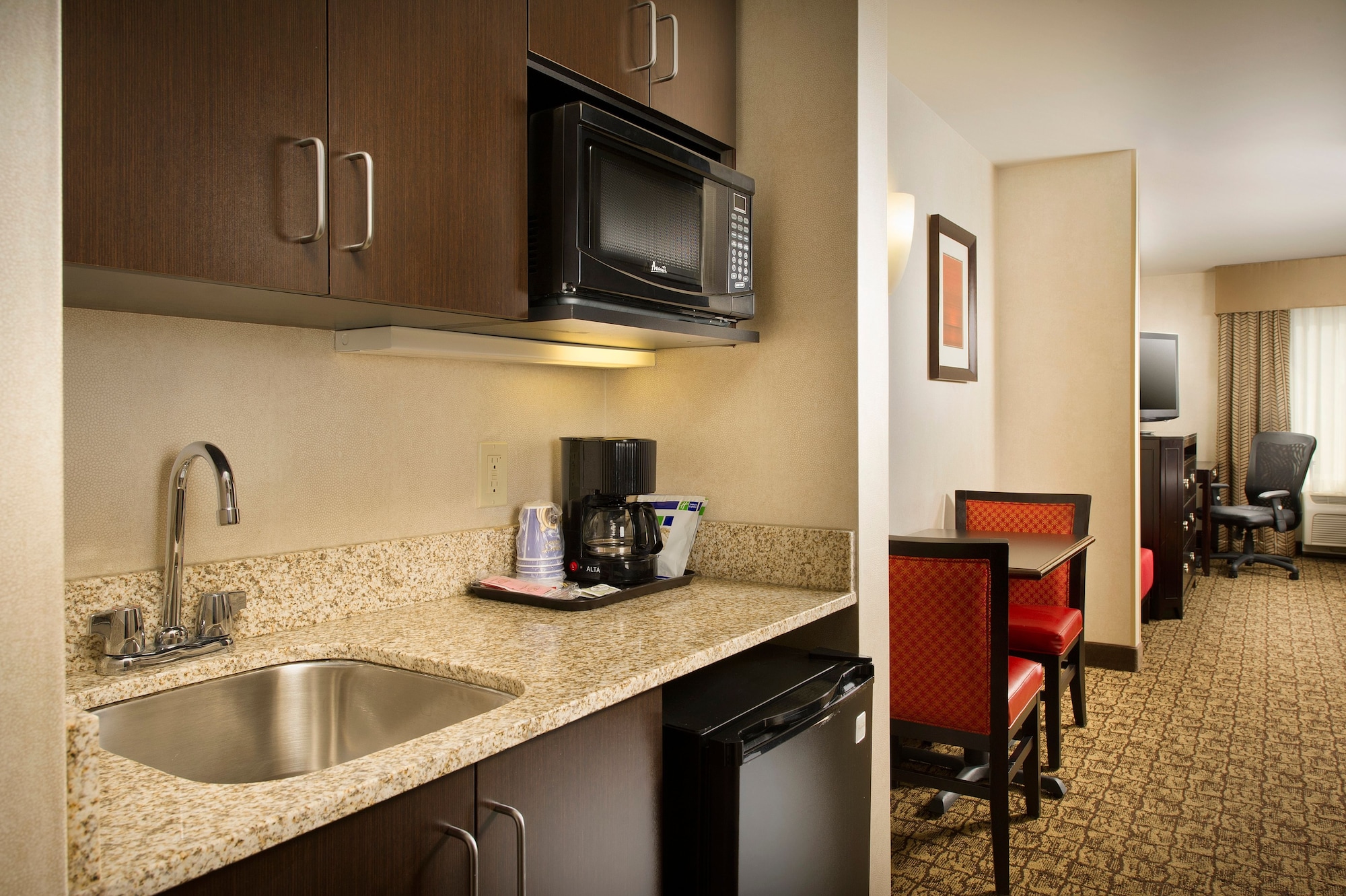 holiday inn express alexandria fort belvoir