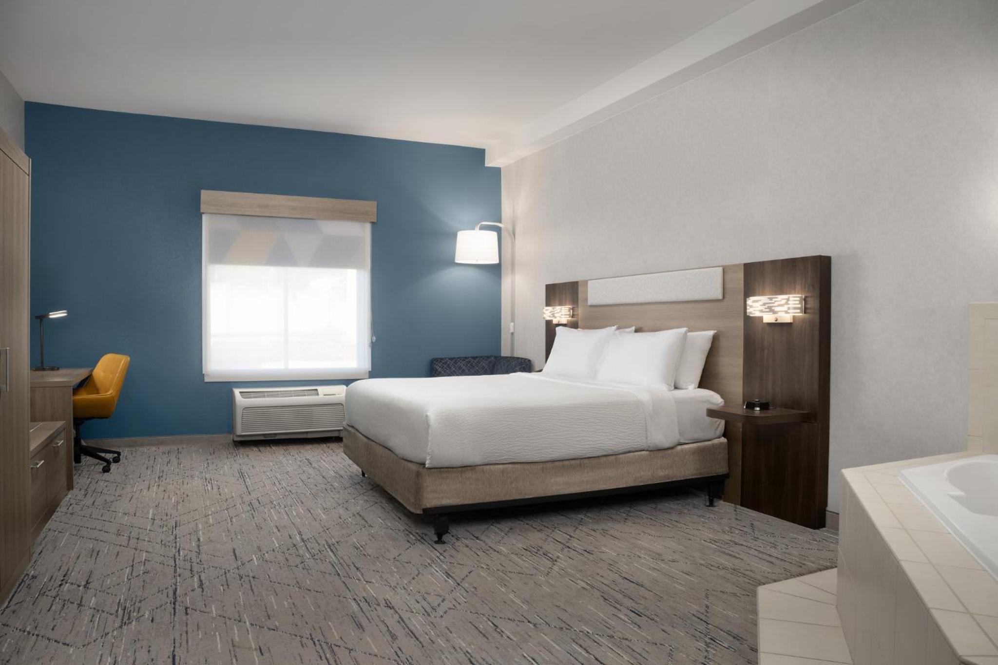 holiday inn express alexandria fort belvoir