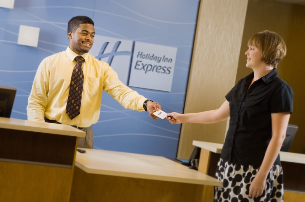 holiday inn express alexandria fort belvoir