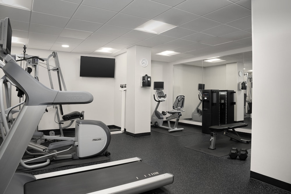 holiday inn express alexandria fort belvoir