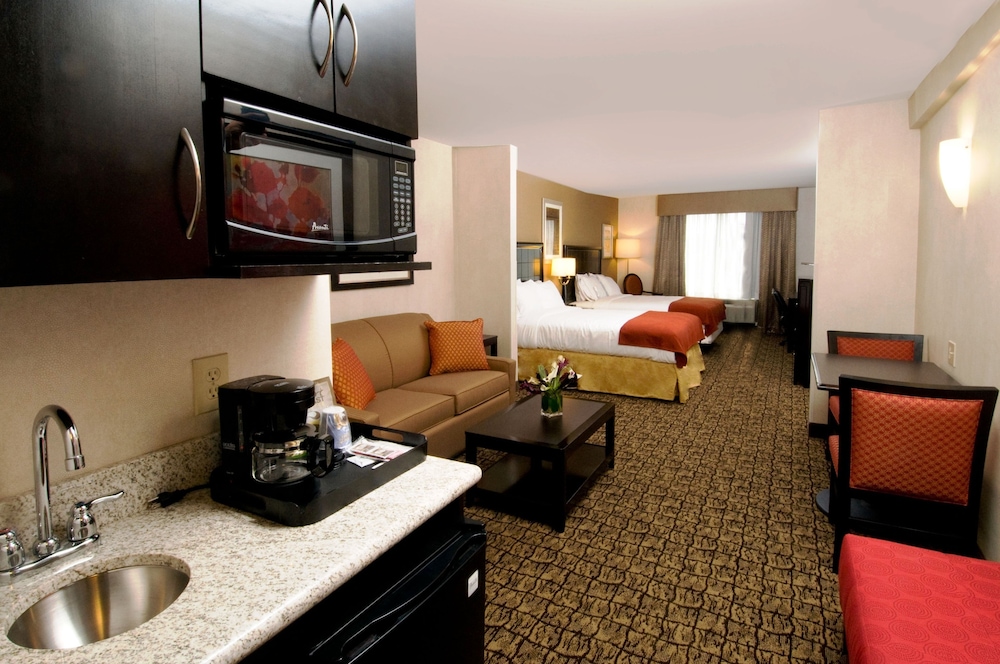 holiday inn express alexandria fort belvoir