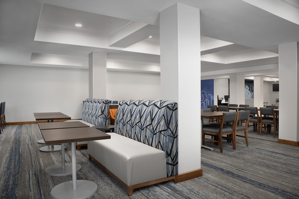 holiday inn express alexandria fort belvoir