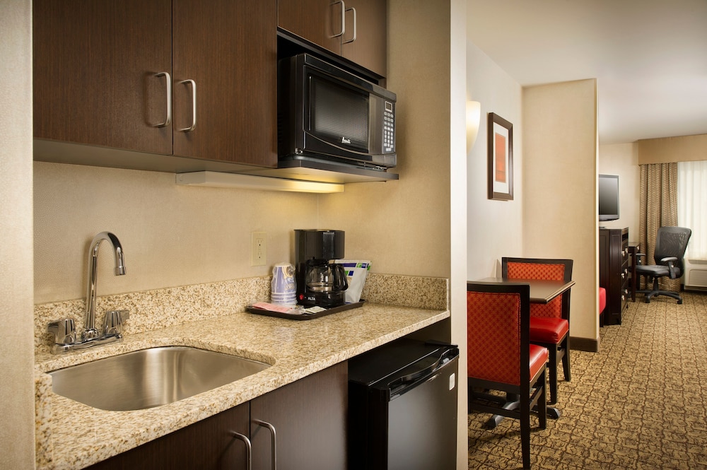 holiday inn express alexandria fort belvoir