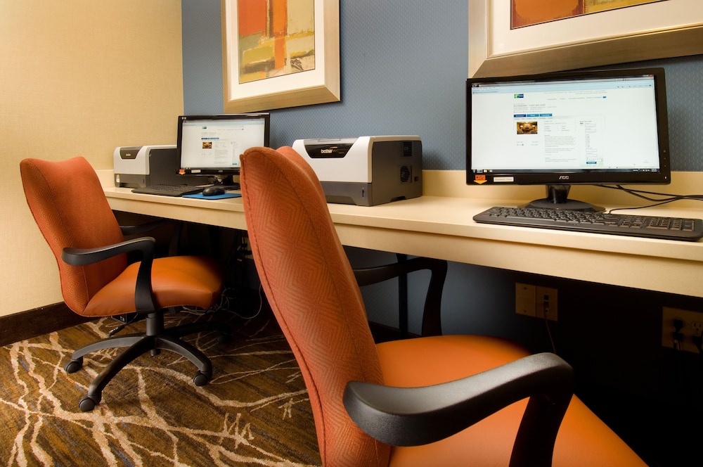 holiday inn express alexandria fort belvoir