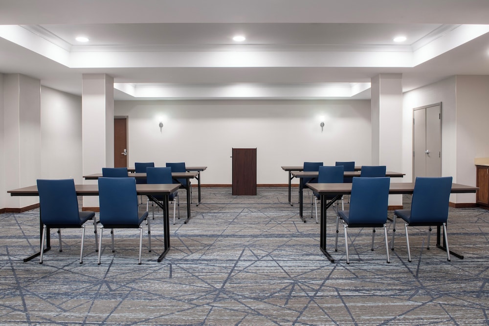 holiday inn express alexandria fort belvoir