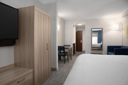 holiday inn express alexandria fort belvoir