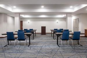 holiday inn express alexandria fort belvoir