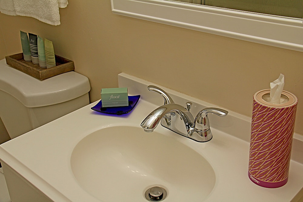 pacific crest hotel santa barbara