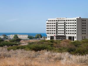 mercure muscat