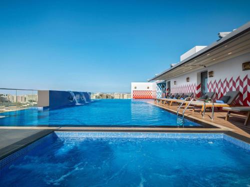 mercure muscat