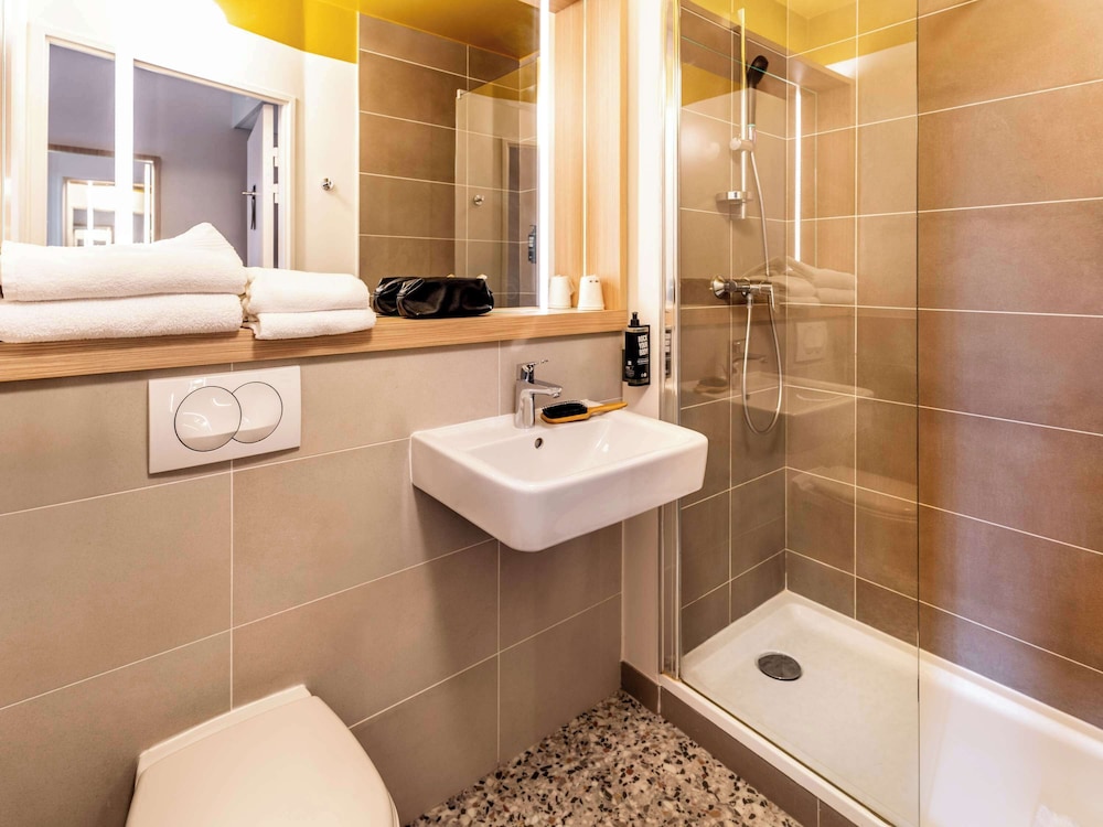 ibis styles prevessin geneve airport