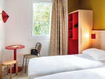 ibis styles prevessin geneve airport