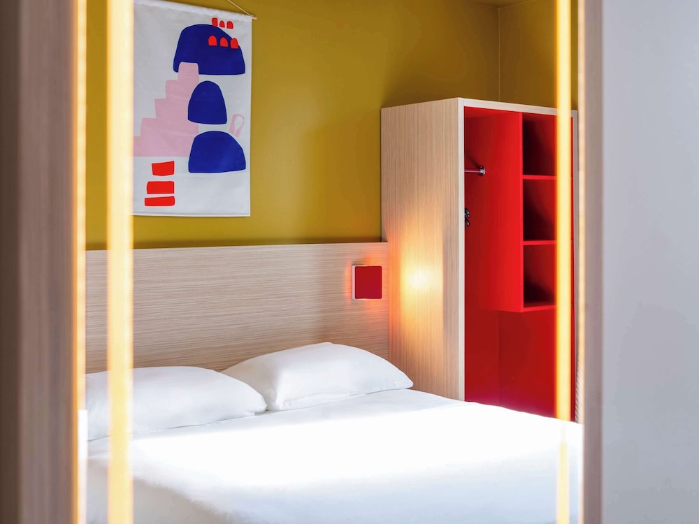 ibis styles prevessin geneve airport