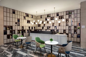 hilton garden inn xingyi wanfenglin