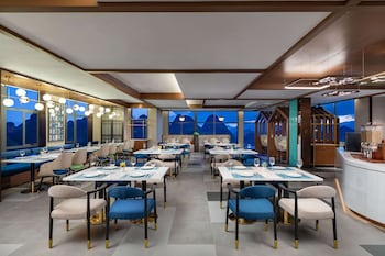 hilton garden inn xingyi wanfenglin