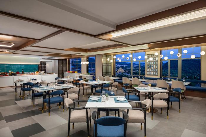 hilton garden inn xingyi wanfenglin