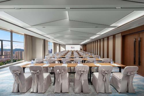 hilton garden inn xingyi wanfenglin