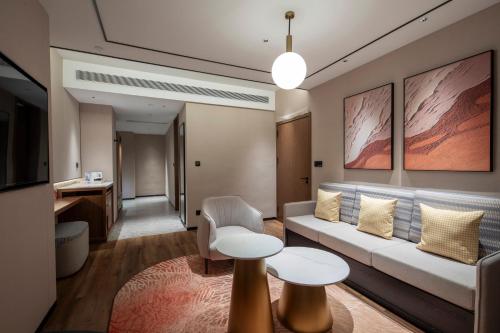 hilton garden inn xingyi wanfenglin